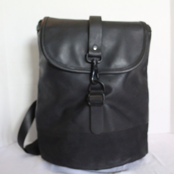 RAINS Black Backpack Waterproof Travel‎ School Everyday Bag - Picture 1 of 9